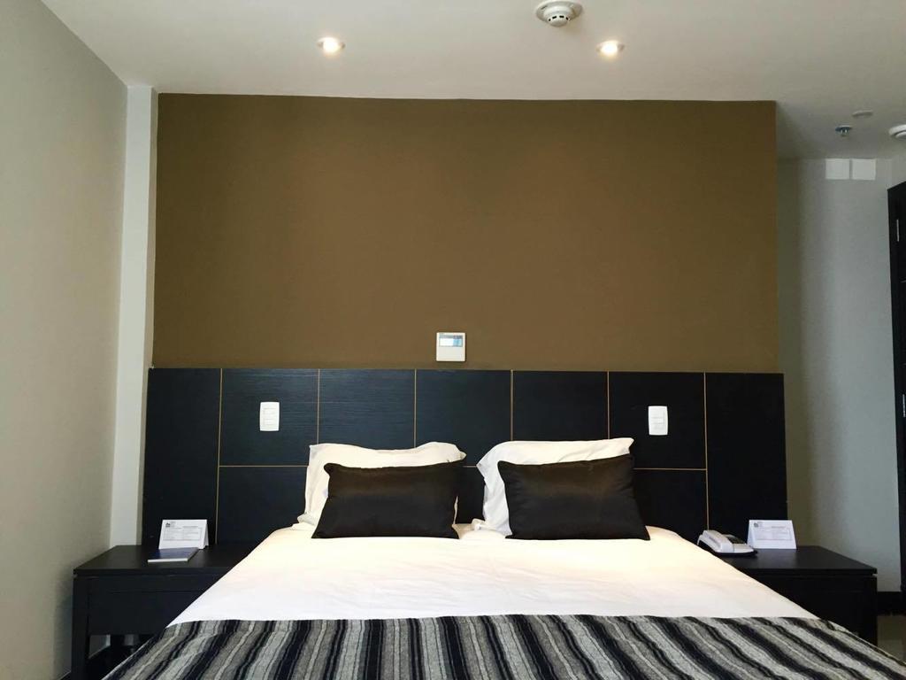 Deluxe Room,1320476056:JPEG